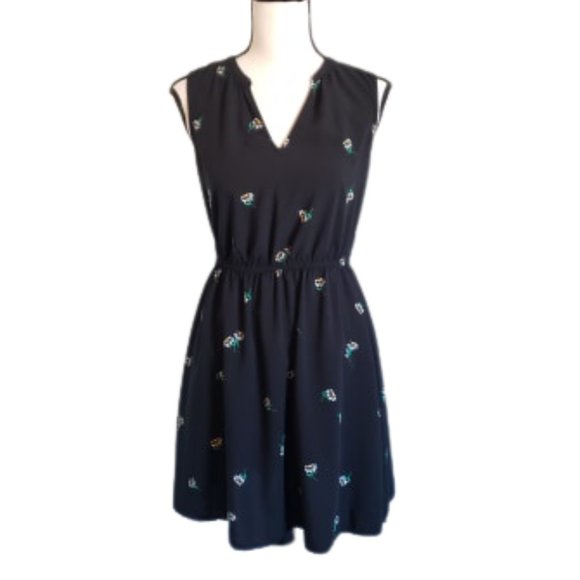 Old Navy Dresses & Skirts - Old Navy V Neck Sleeveless Black Floral Dress